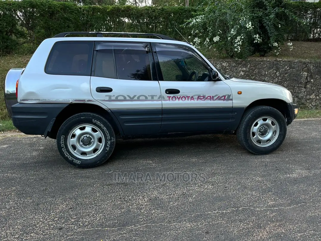 Toyota RAV4 1999