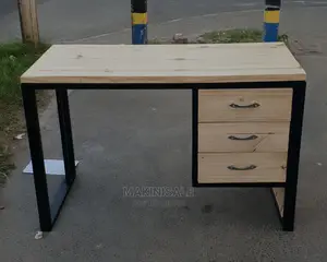 Meza Nzuri Sana Alafu Simple