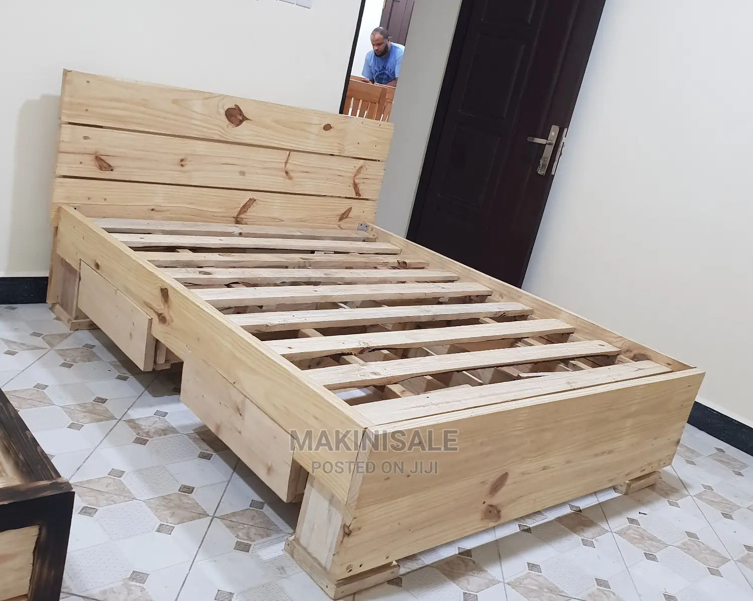 Kitanda Kizuri Sana Cha Pallet