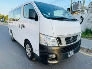 Nissan Caravan (Urvan) 2012