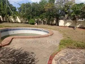 5bdrm House in Maxposh, Masaki for Sale