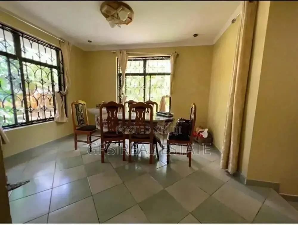 4bdrm House in Maxposh, Kinondoni for Sale