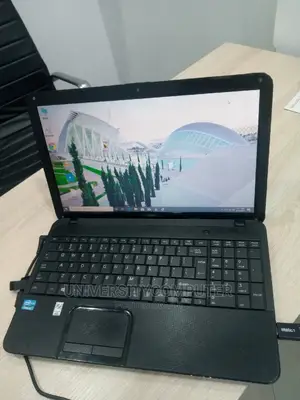 Laptop Toshiba Satellite C840 4GB Intel Core I3 HDD 500GB