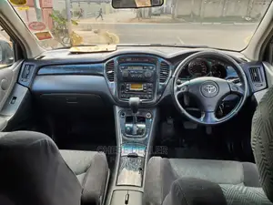 Toyota Kluger 2004 Black