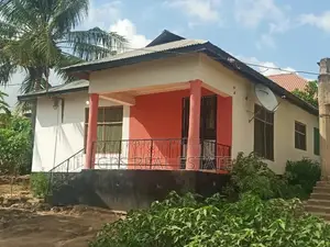 3bdrm House in Maxposh, Kinondoni for Sale