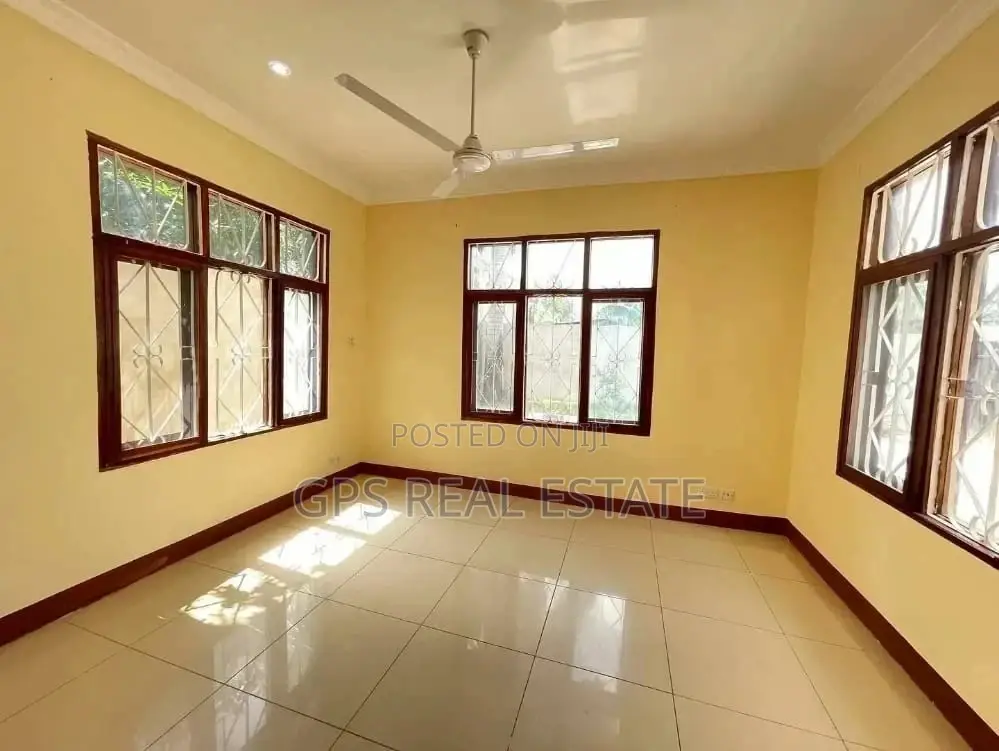 3bdrm House in Maxposh, Kinondoni for Sale
