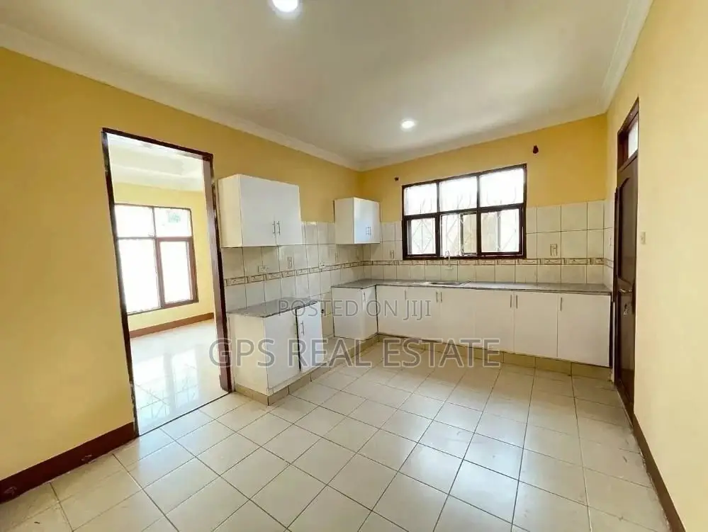 3bdrm House in Maxposh, Kinondoni for Sale