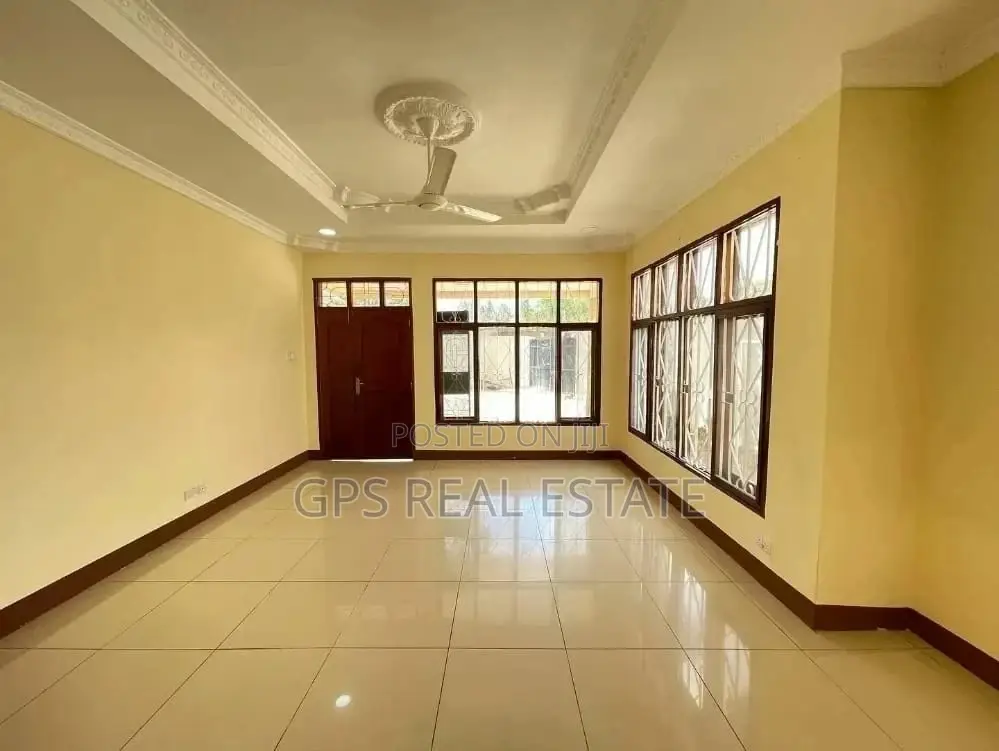 3bdrm House in Maxposh, Kinondoni for Sale