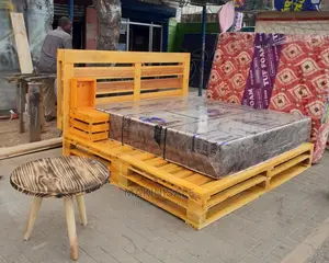 Kitanda Kizuri Sana Cha Pallet