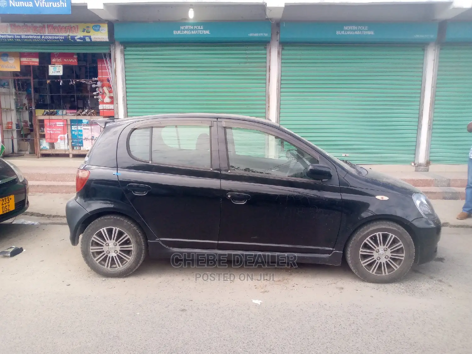 Toyota Vitz 1.3 AWD 3dr 2005 Black