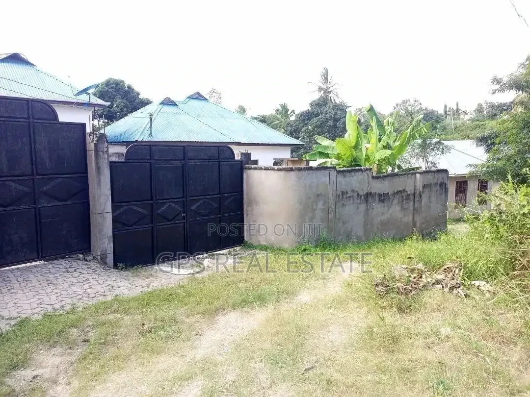 3bdrm House in Maxposh, Kinondoni for Sale