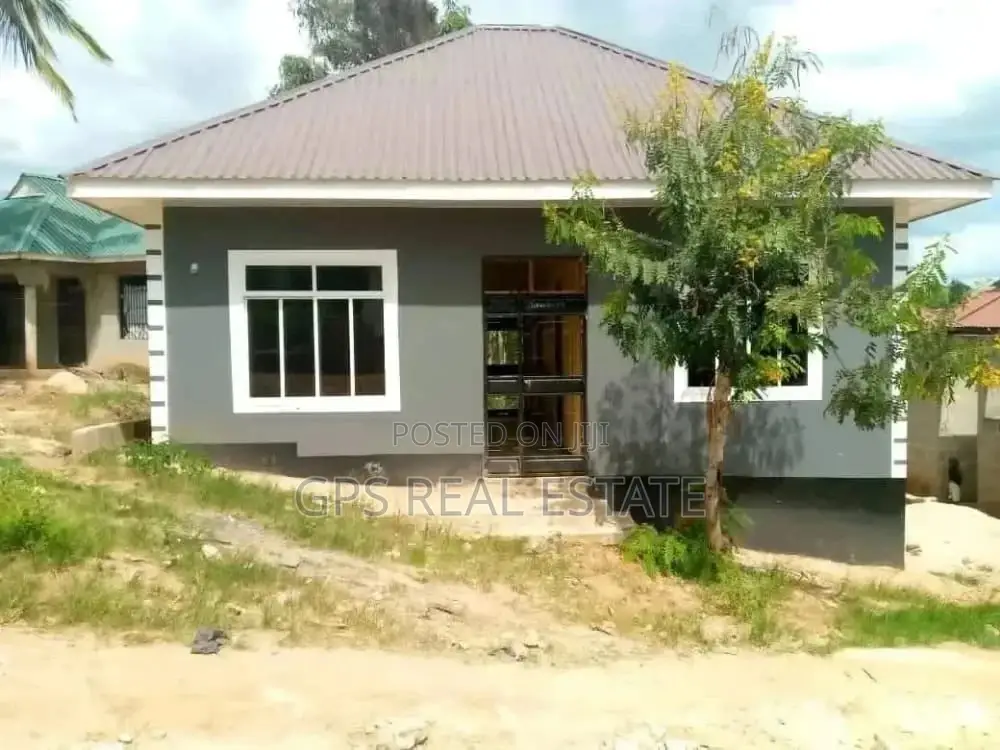 3bdrm House in Maxposh, Kinondoni for Sale
