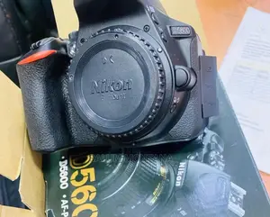 Nikon D5600. 18_55mm