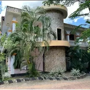 6bdrm House in Maxposh, Kinondoni for Sale