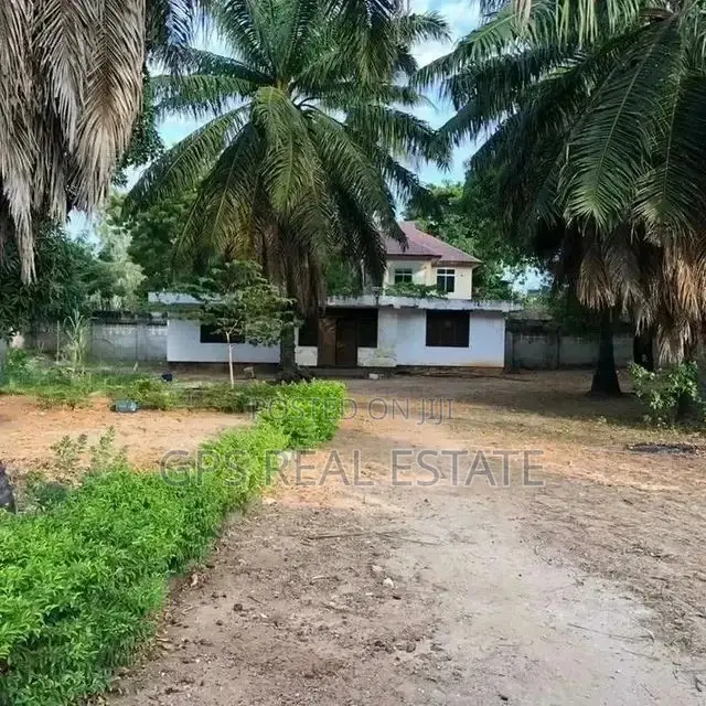 6bdrm House in Maxposh, Kinondoni for Sale
