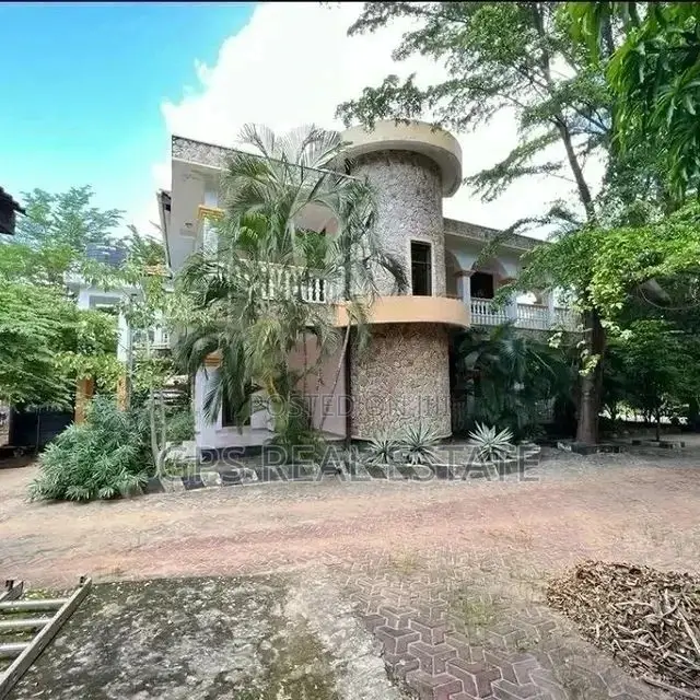 6bdrm House in Maxposh, Kinondoni for Sale
