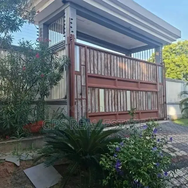 6bdrm House in Maxposh, Kinondoni for Sale