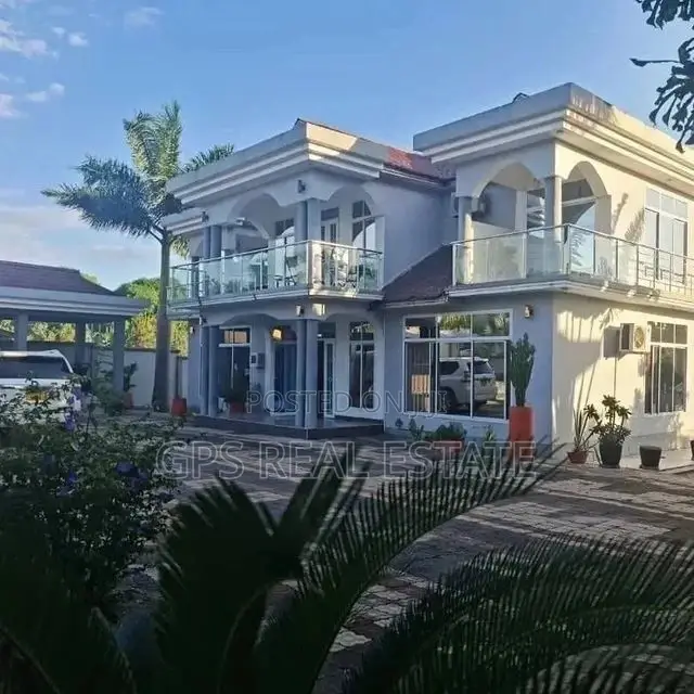 6bdrm House in Maxposh, Kinondoni for Sale