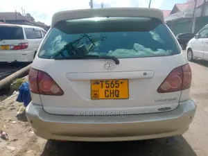Toyota Harrier 2.4 2006 White
