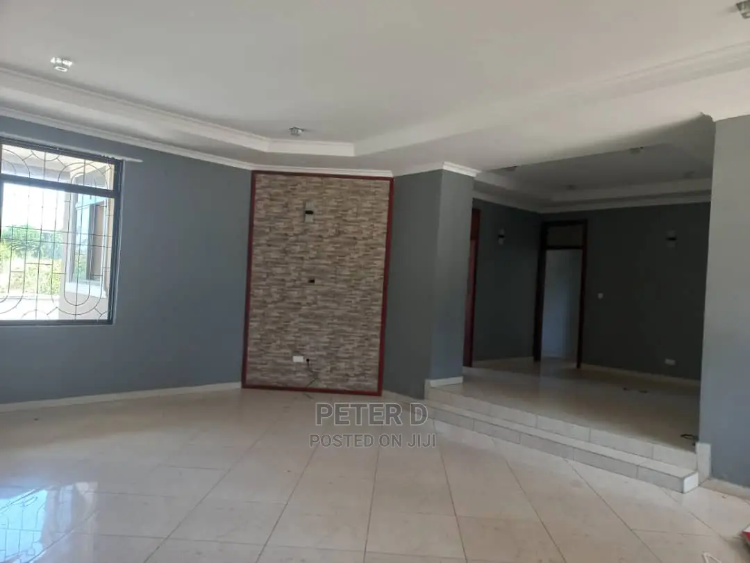 5bdrm House in Goba for Sale