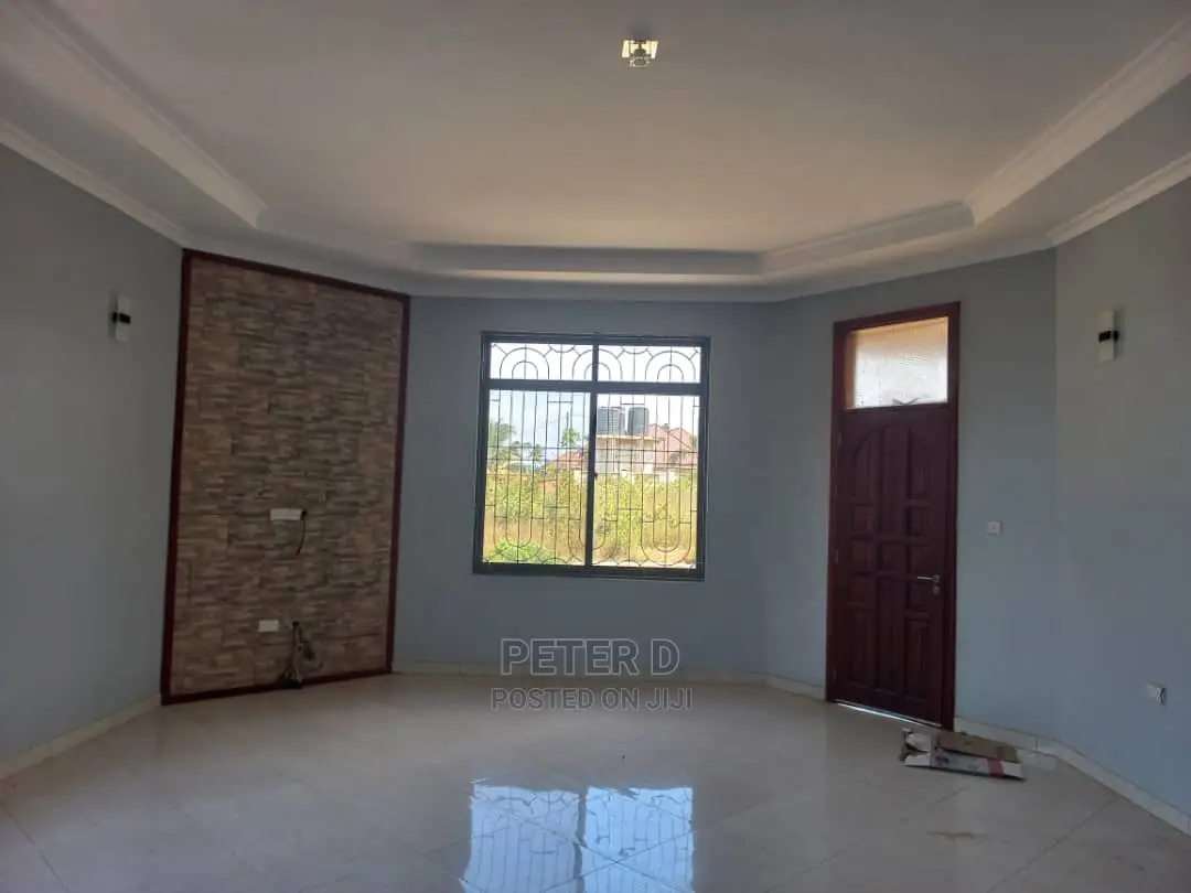 5bdrm House in Goba for Sale