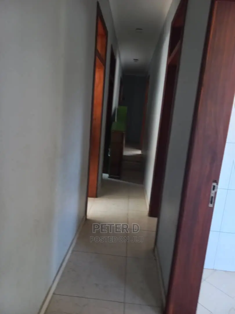 5bdrm House in Goba for Sale