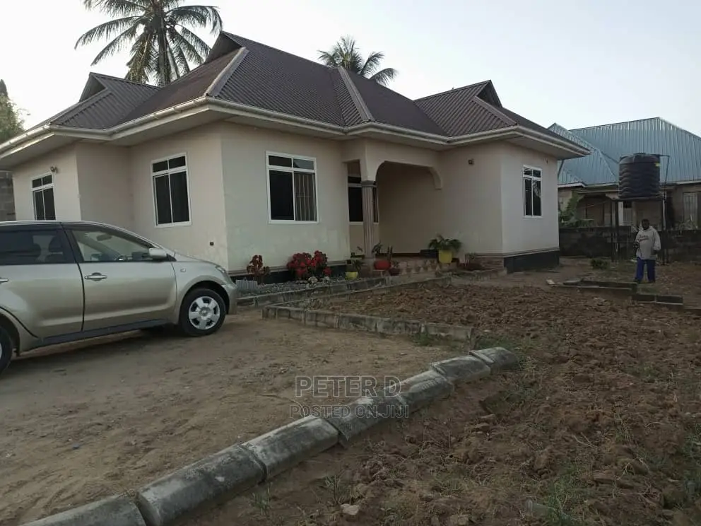 3bdrm House in Goba for Sale