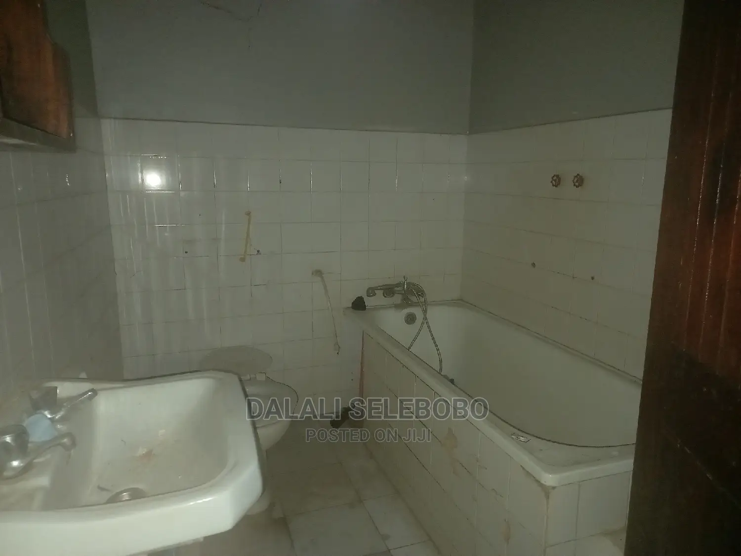 1bdrm Bungalow in Kijitonyama for Rent