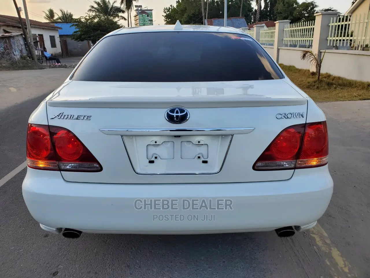 Toyota Crown Royale 2005 White