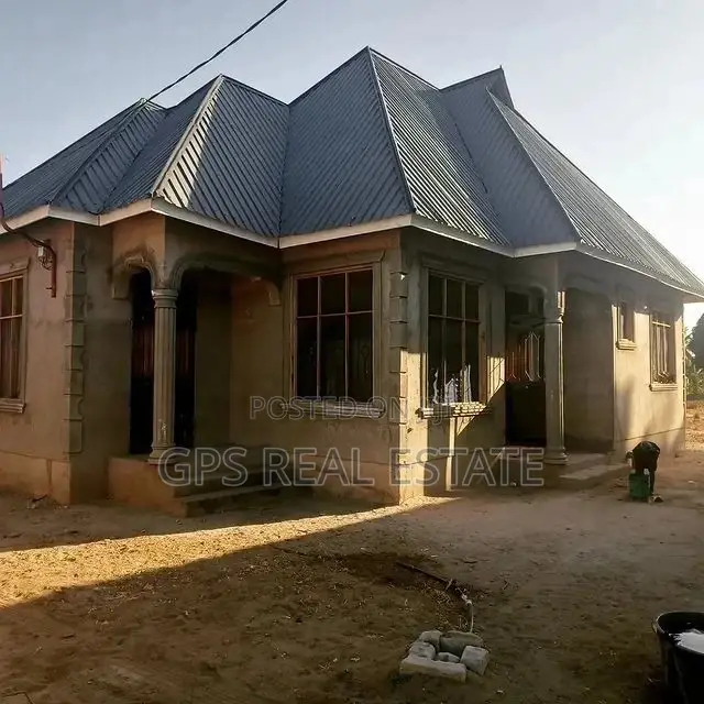 3bdrm House in Maxposh, Temeke for Sale