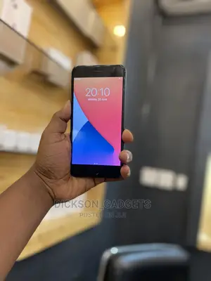 Apple iPhone 7 Plus 32 GB Black