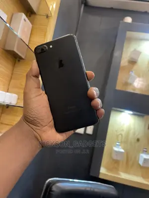 Apple iPhone 7 Plus 32 GB Black