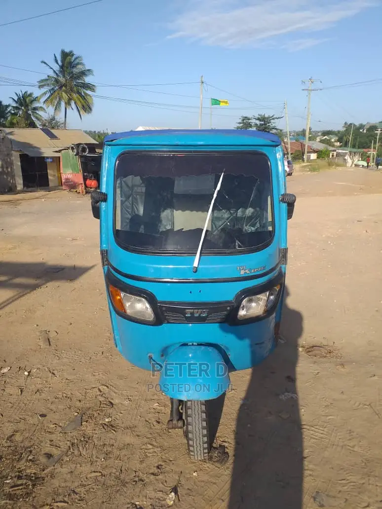 TVS Apache 160 4V 2020 Blue
