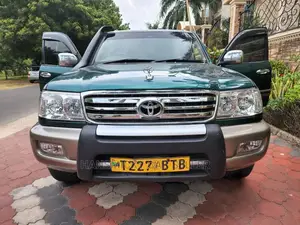 Toyota Land Cruiser 2006 Blue