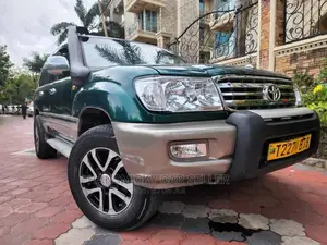 Toyota Land Cruiser 2006 Blue