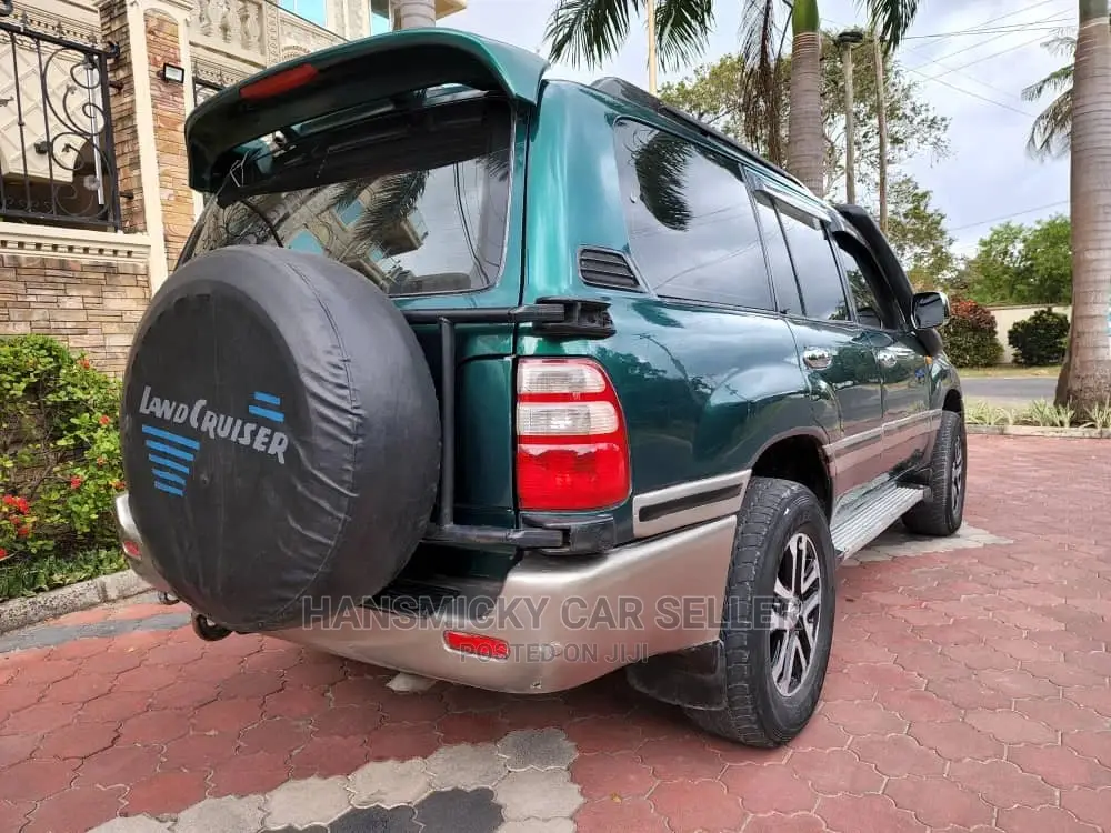 Toyota Land Cruiser 2006 Blue