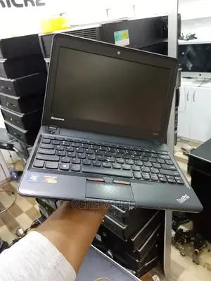 Laptop Lenovo ThinkPad X131e 4GB Intel Core 2 Duo HDD 320GB
