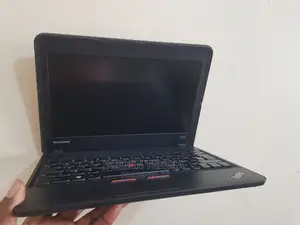 Laptop Lenovo ThinkPad X131e 4GB Intel Celeron HDD 320GB