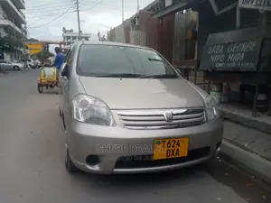 Toyota Raum 1.5 AWD 2005 Silver