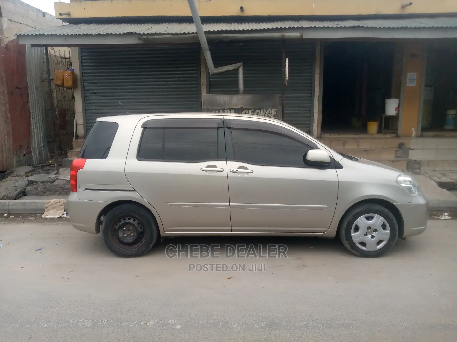 Toyota Raum 1.5 AWD 2005 Silver