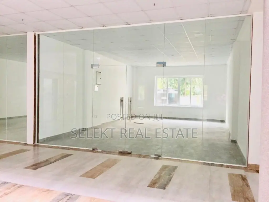 80 SQM Commercial/Office Space in Oysterbay