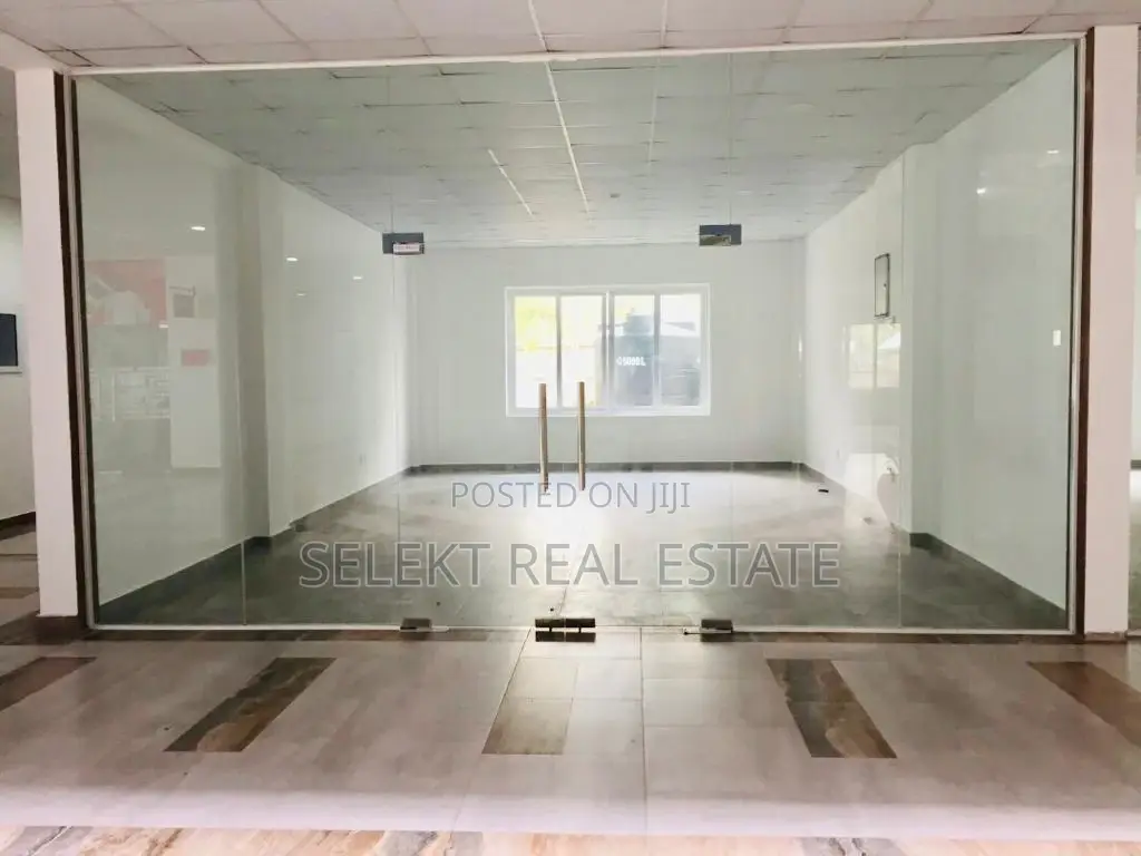 80 SQM Commercial/Office Space in Oysterbay