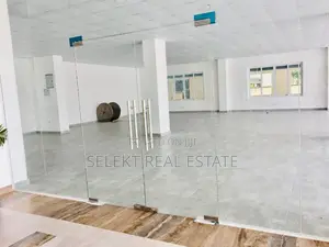 80 SQM Commercial/Office Space in Oysterbay