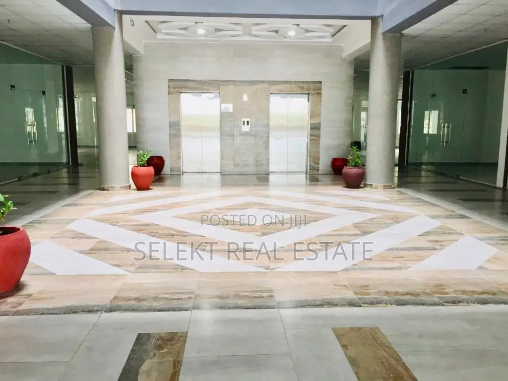 80 SQM Commercial/Office Space in Oysterbay
