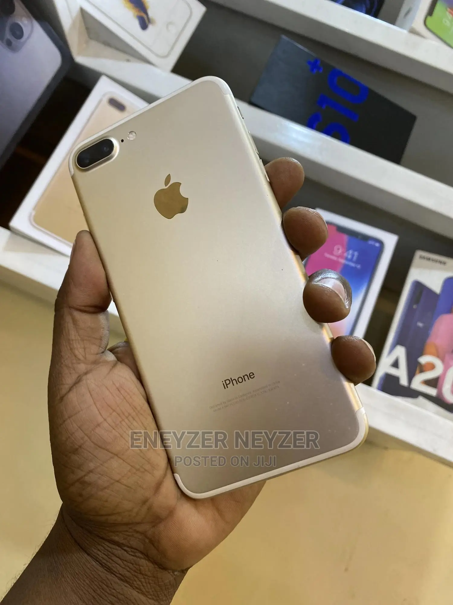 Apple iPhone 7 Plus 128 GB Gold