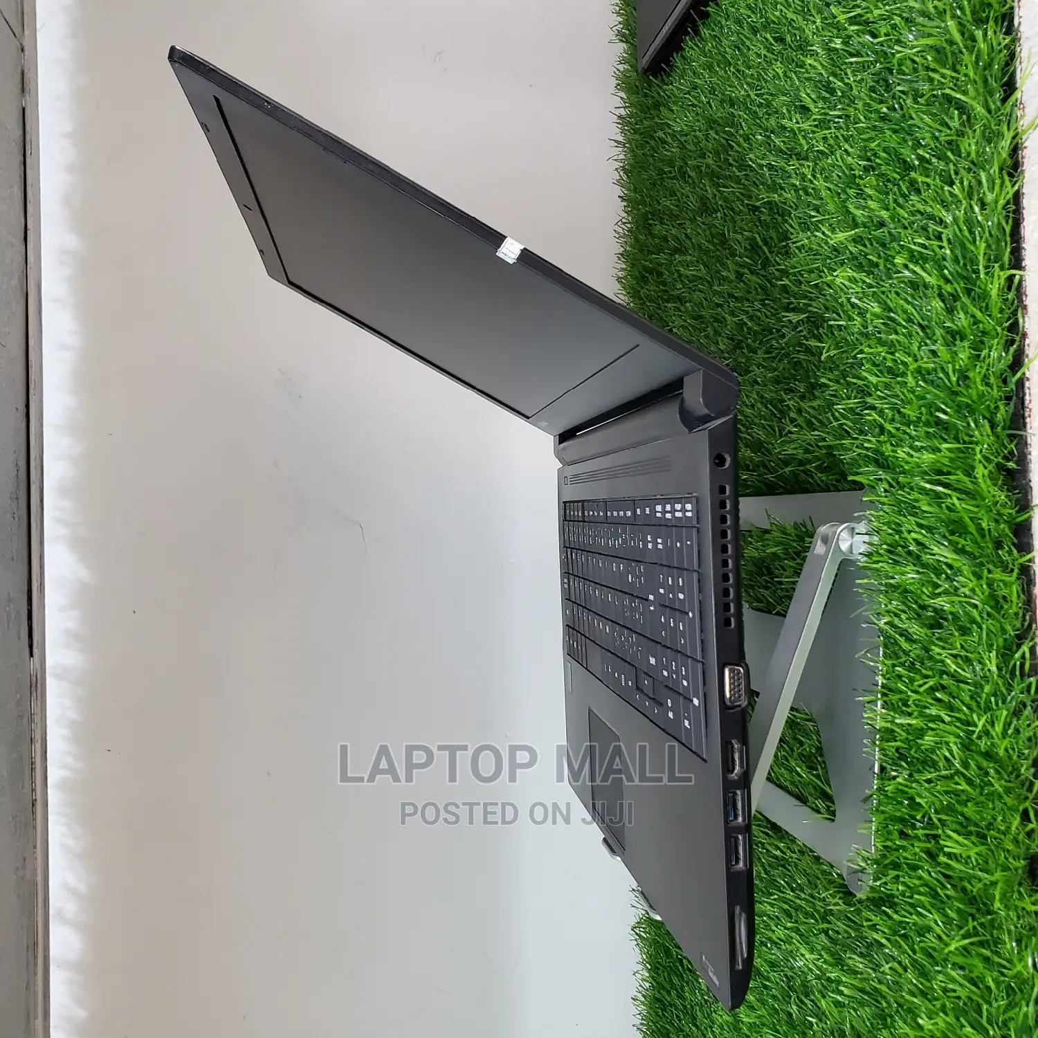 Laptop HP Compaq Presario M2000 4GB AMD HDD 320GB