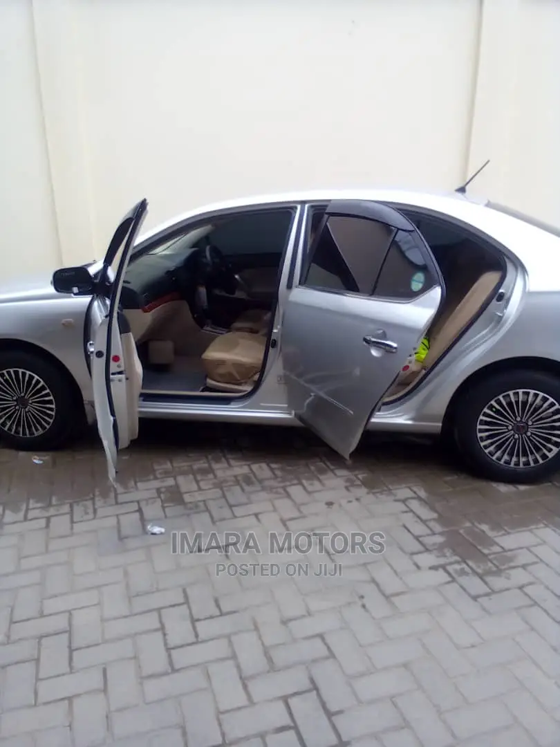 Toyota Premio 2004 Silver