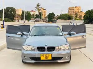 BMW 118i 2005 Gray