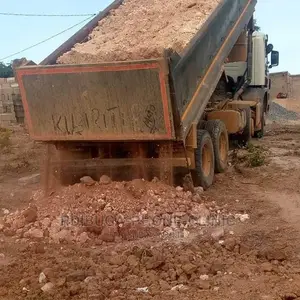 Kifusi Bora Kinapatikana/the Best Boarerpit Available
