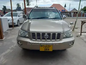 Toyota Kluger 2004 Beige